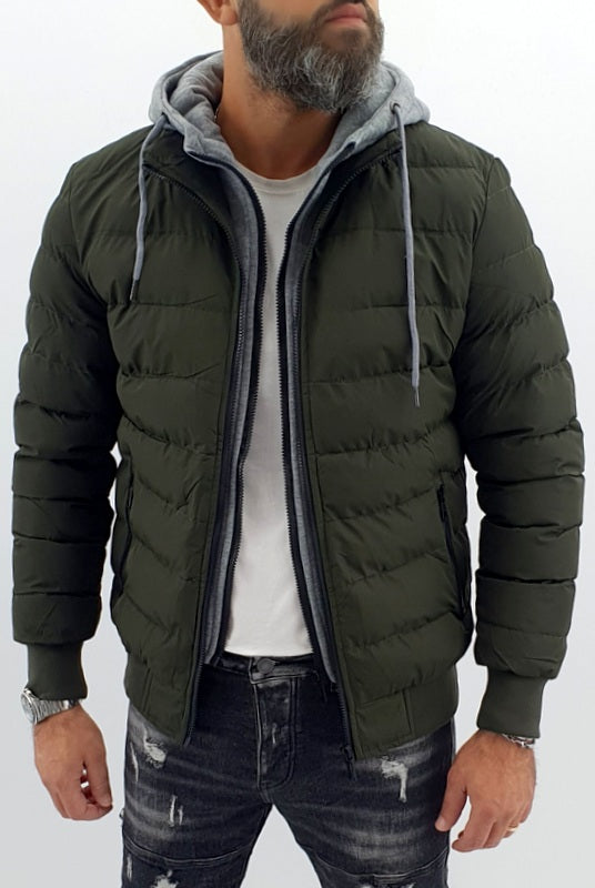 piumino uomo semi impermeabile verde con pettorina e cappuccio felpato fisso