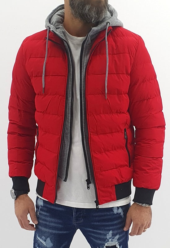 piumino uomo semi impermeabile rosso con pettorina e cappuccio felpato fisso