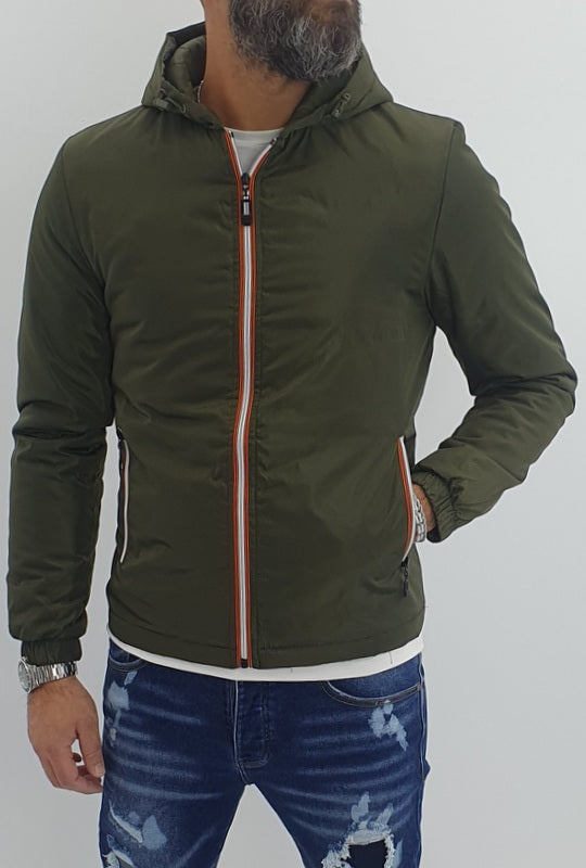 giubbino piumino semi impermabile cappuccio verde con trapuntina interna